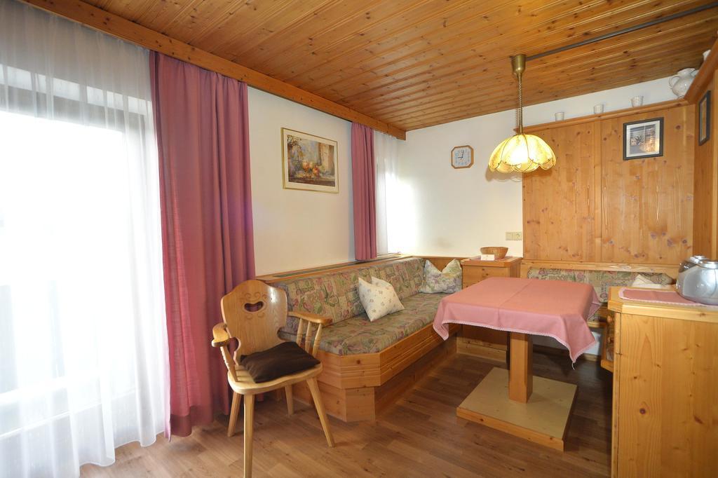 Ferienwohnung Fischerhof Leutasch Phòng bức ảnh